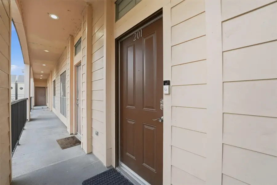 806 Jackson Hill Street #201, Houston, TX 77007 - Image #2