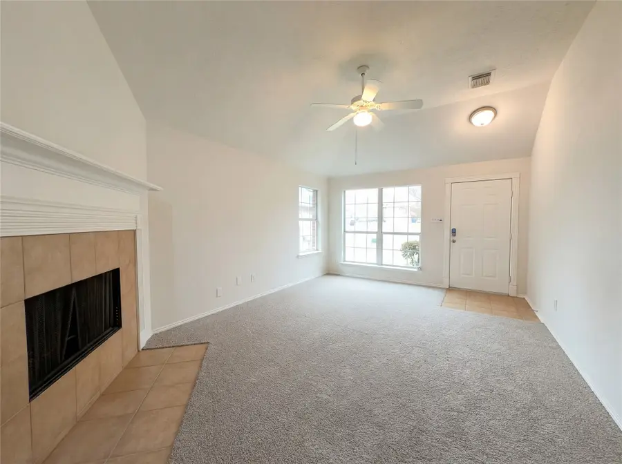 18472 Sunrise Oaks Court, Montgomery, TX 77316 - Image #3