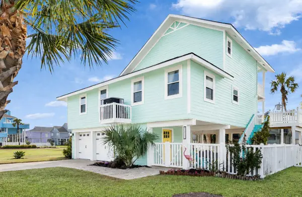 13707 Pirates Beach Boulevard, Galveston, TX 77554