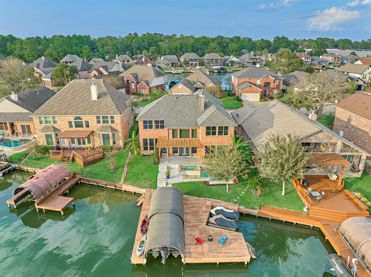 373 Bayshore Drive, Montgomery, TX 77356 - Image #1