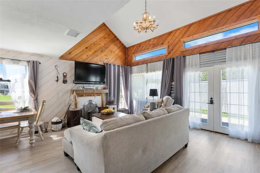 10496 Summit Drive, Willis, TX 77318 - #2