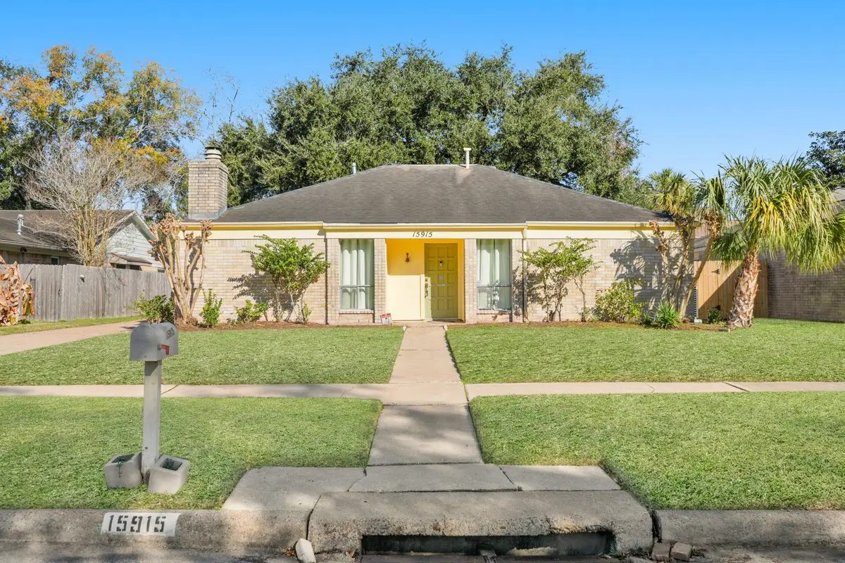 15915 Dunmoor Drive, Houston, TX 77059 - Image #1