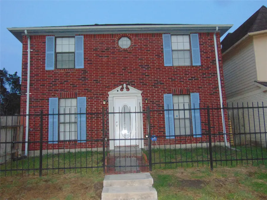 8603 Rustling Lvs Drive, Houston, TX 77083 - #2