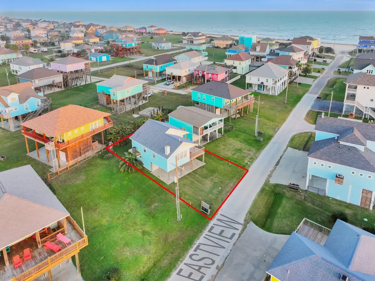 836 Eastview, Crystal Beach, TX 77650 - Image #1