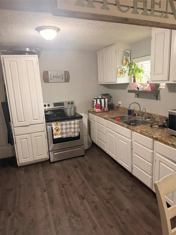 905 Ferguson Way, Houston, TX 77088