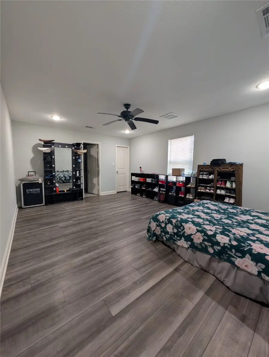 1300 Cypress Street, Baytown, TX 77520 - Image #3