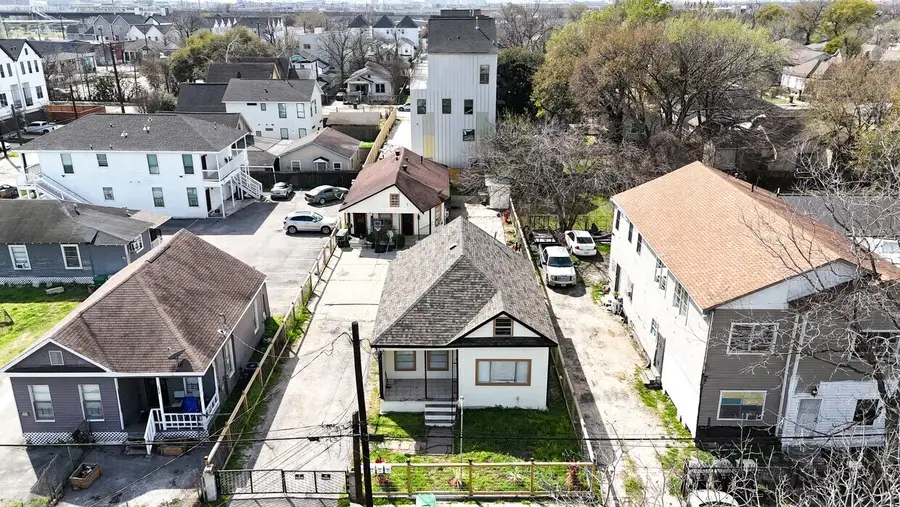 1611 Common Street, Houston, TX 77009 - #2