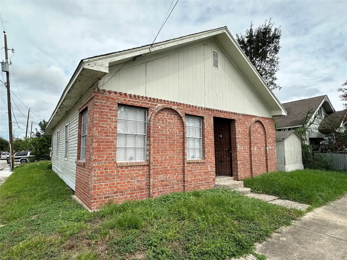 2324 Gentry Street, Houston, TX 77009 - Image #1