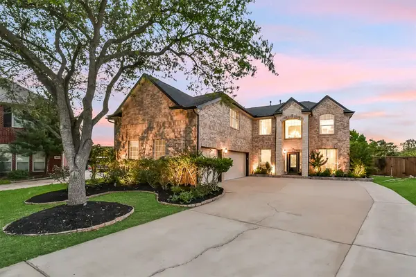 2103 Winebrook Court, Pearland, TX 77584