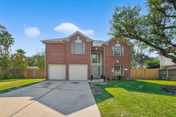 7926 Sundance Court, Baytown, TX 77521