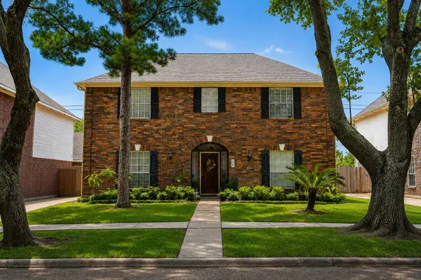 2306 Bent River Drive, Sugar Land, TX 77479