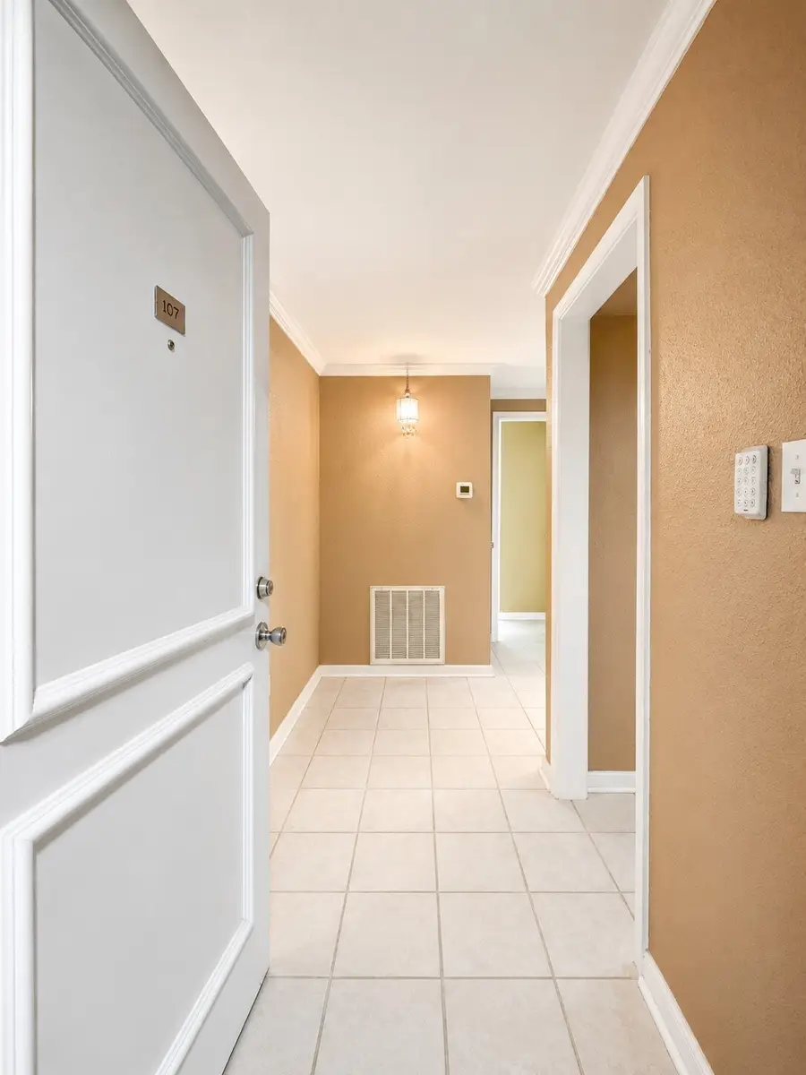 2400 N Braeswood Boulevard #107, Houston, TX 77030 - #2