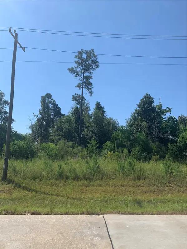 8205 Road 5878, Cleveland, TX 77327