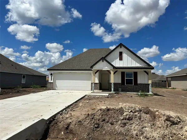 293 Combine Road, Snook, TX 77878