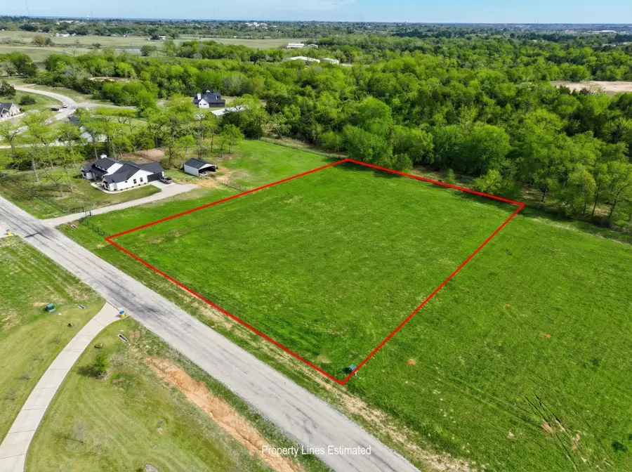 302 N Garrett Circle, Bellville, TX 77418 - Image #3