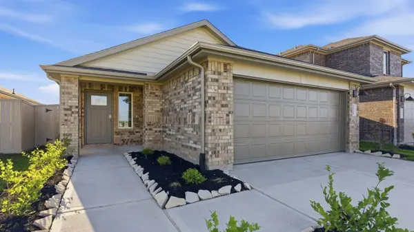 3510 Wild Mustang Street, League City, TX 77511