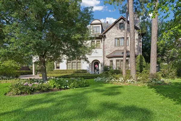 724 W Friar Tuck Lane, Houston, TX 77024