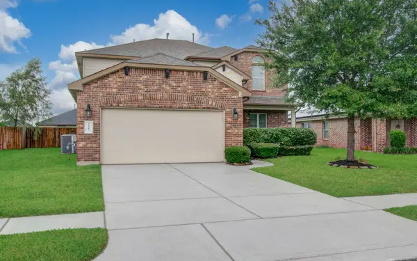 2207 Manchester Crossing Drive, Fresno, TX 77545
