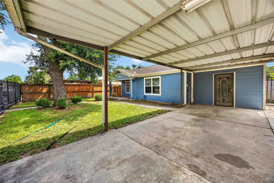 2010 Dade Street, Pasadena, TX 77502 - #2