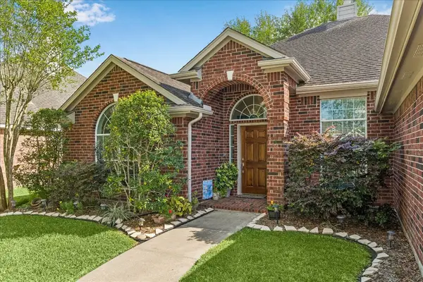 4505 Weathersfield Court, League City, TX 77573