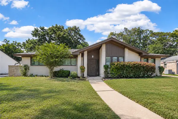 15318 Torry Pines Road, Houston, TX 77062