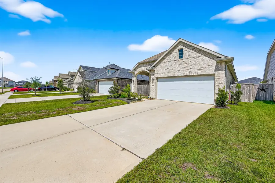 31130 Cardrona Peak Place, Hockley, TX 77447 - Image #2