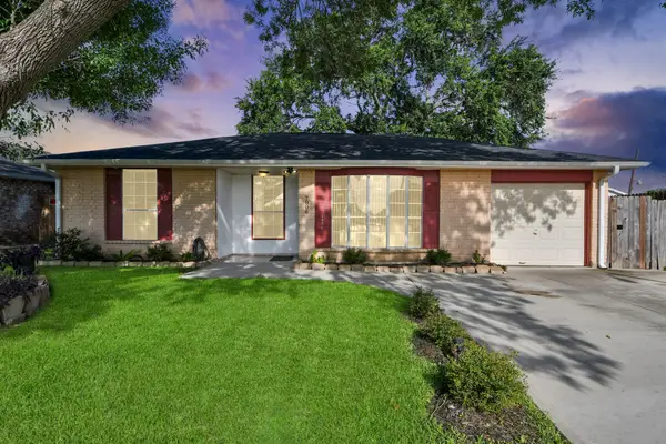 7806 Belle Glen Drive, Houston, TX 77072