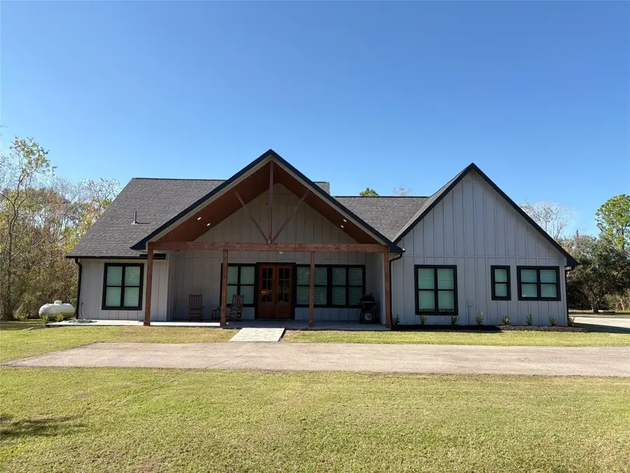 17703 Jungman Road, Damon, TX 77430 - Image #2