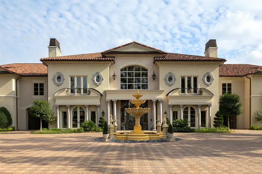 6 W Rivercrest Drive, Houston, TX 77042 - Image #2