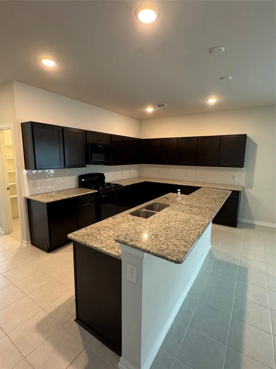 13301 Villa Sola Drive, La Marque, TX 77568 - #3