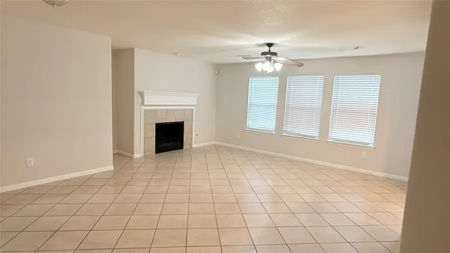 17747 Barton Point Lane, Richmond, TX 77407 - Image #2