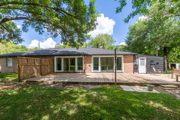 6811 Cemetary Road, Manvel, TX 77578