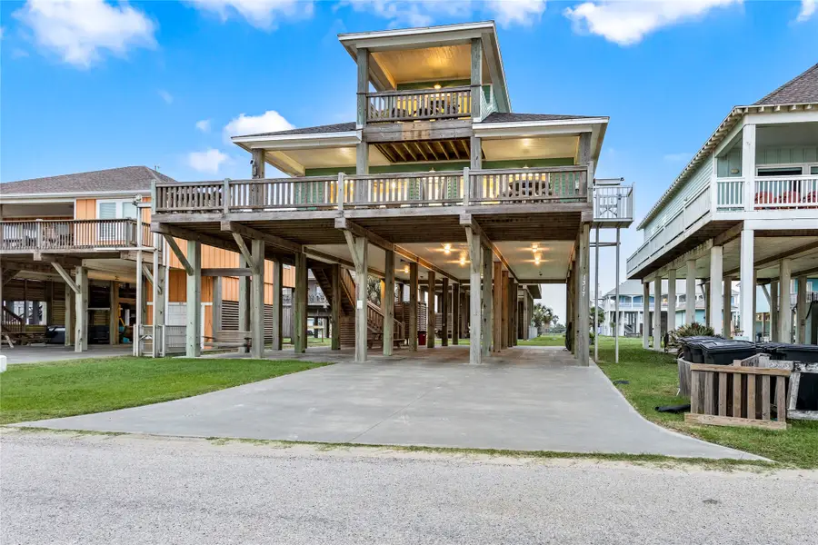 1317 Emerald Drive, Crystal Beach, TX 77650 - #3