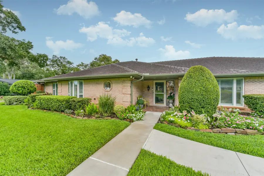 3210 Nottingham Street, Pearland, TX 77581 - #3