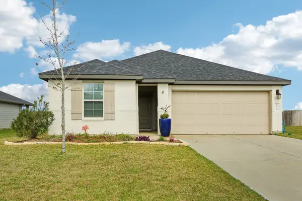 1279 Thornbird Trail, Sealy, TX 77474