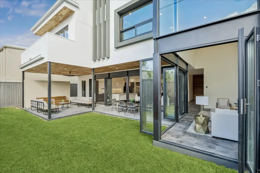 2610 Westgrove Lane, Houston, TX 77027 - Image #2