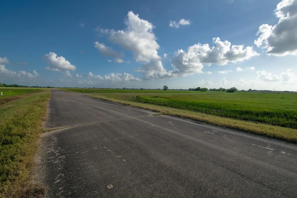 159 Brahman Trail, Angleton, TX 77515 - #1