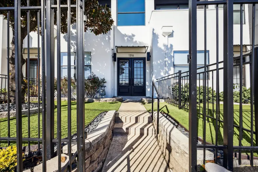 1316 W Dallas Street, Houston, TX 77019 - Image #3