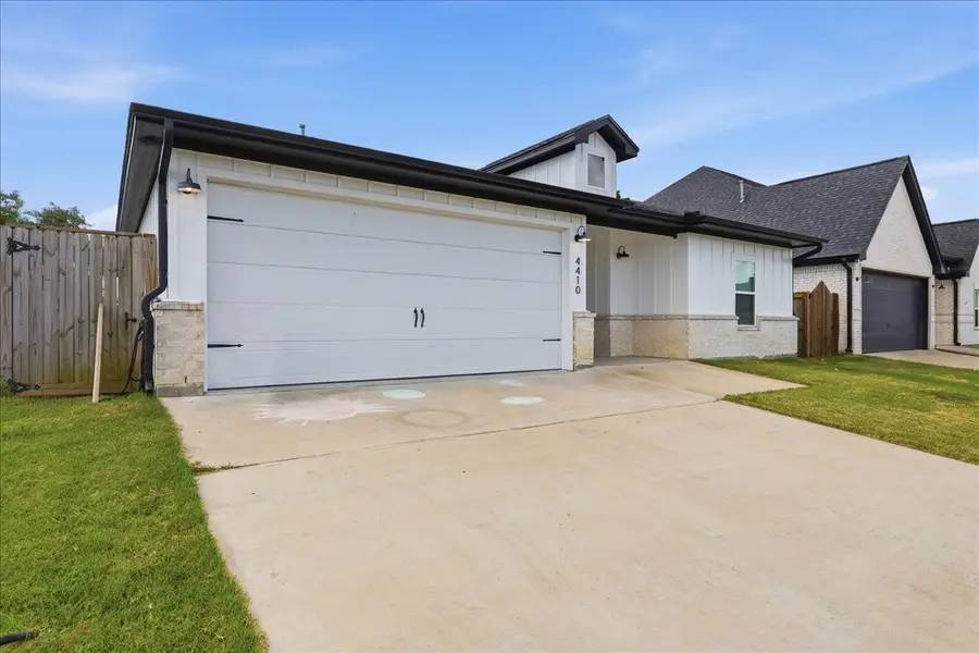 4410 Emerlyn Lane, Port Arthur, TX 77642 - #2
