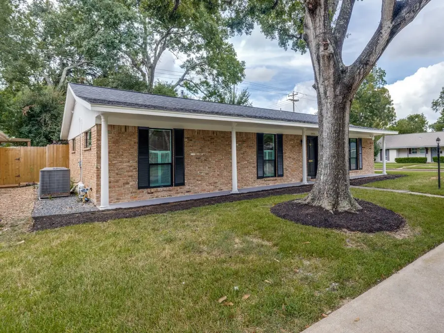 5933 Birdwood Road, Houston, TX 77074 - #2
