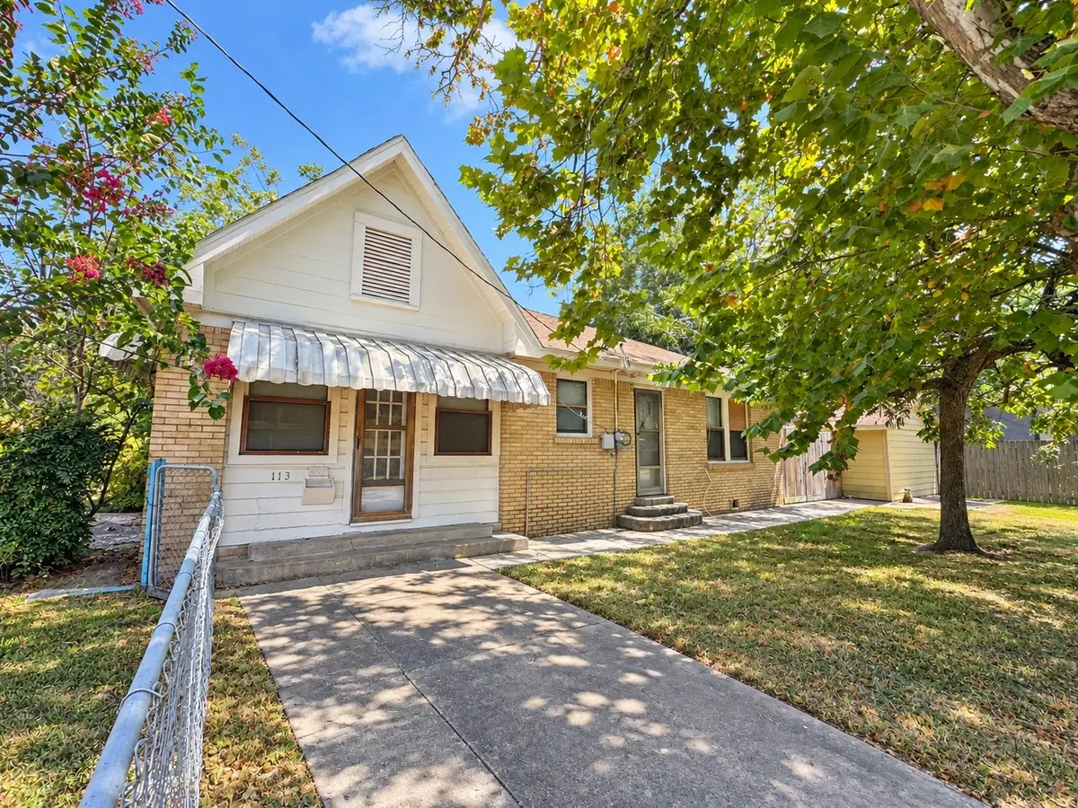 113 W Lobit Street, Baytown, TX 77520 - #1