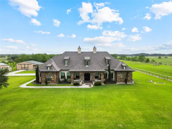 2750 Fm 563, Anahuac, TX 77514