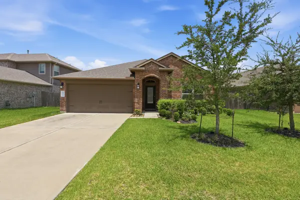 18326 Pin Oak Lake Drive, Richmond, TX 77407