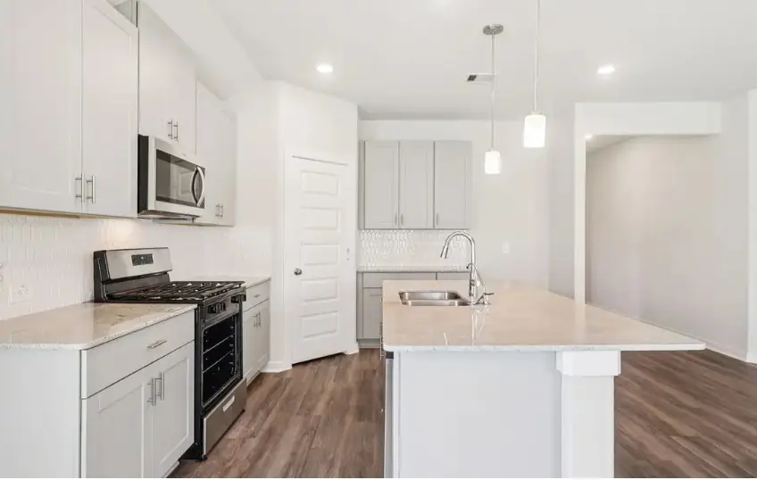 1235 Corsica Cliffs Drive, Conroe, TX 77336 - Image #2