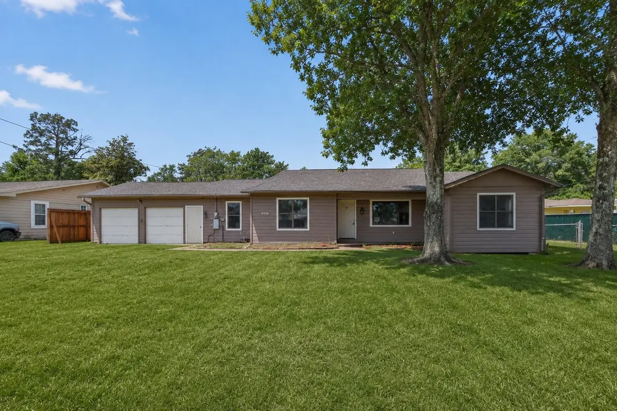 217 N Holly Avenue, Cleveland, TX 77327 - #1