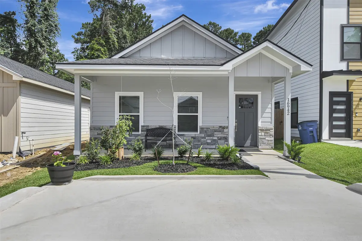 16942 Balmoral, Montgomery, TX 77316 - #1