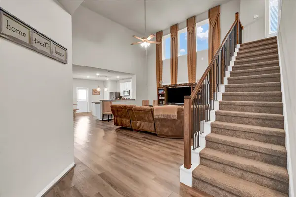 2423 Ridgewood Drive, West Columbia, TX 77486