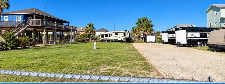 850 Kahla Drive, Crystal Beach, TX 77650 - #2