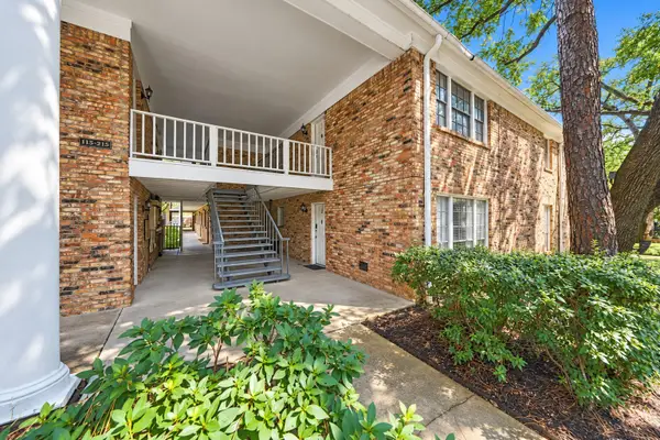 4040 San Felipe Street #202, Houston, TX 77027