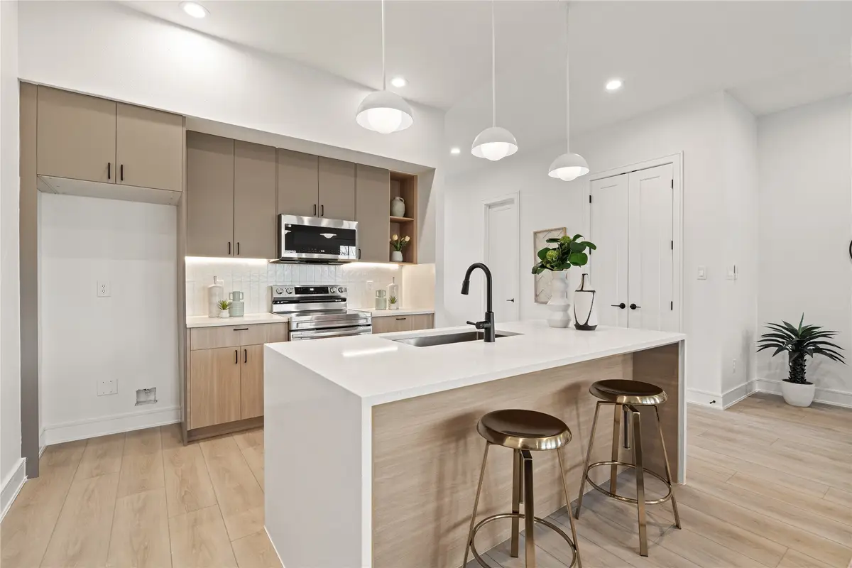 8019 Grandview Street, Houston, TX 77051 - #1